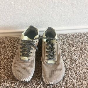 *Barely worn* Flux Footwear Adapt Trail Runner Size 7.5 Women’s Sneaker